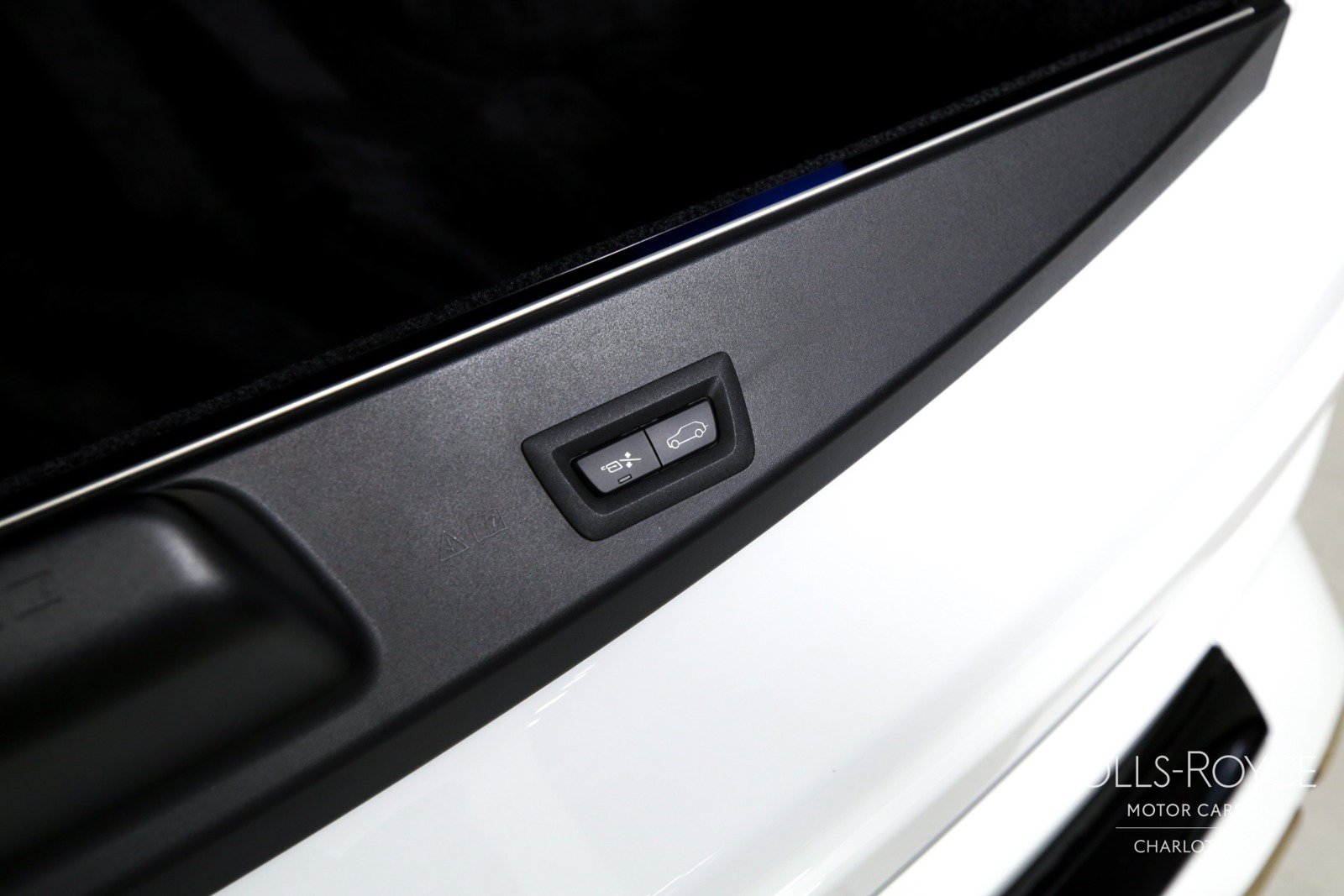 Used 2024 Rolls-Royce Cullinan AWD/4WD image 23