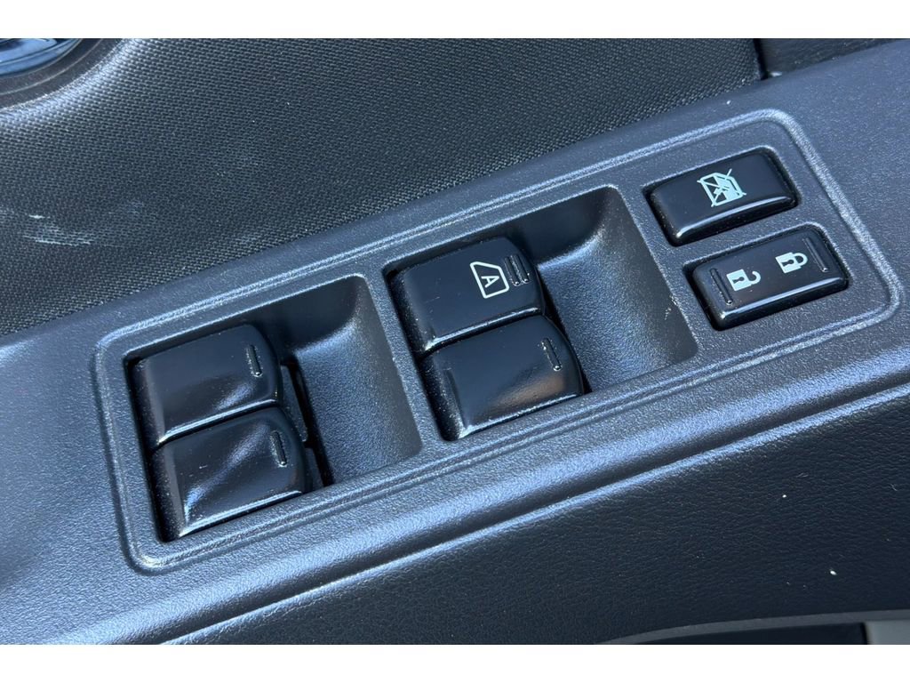 Used 2024 Nissan Frontier SV w/ Technology Package AWD/4WD image 12