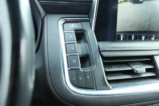 Used 2024 Chevrolet Suburban RST w/ Luxury Package AWD/4WD image 22