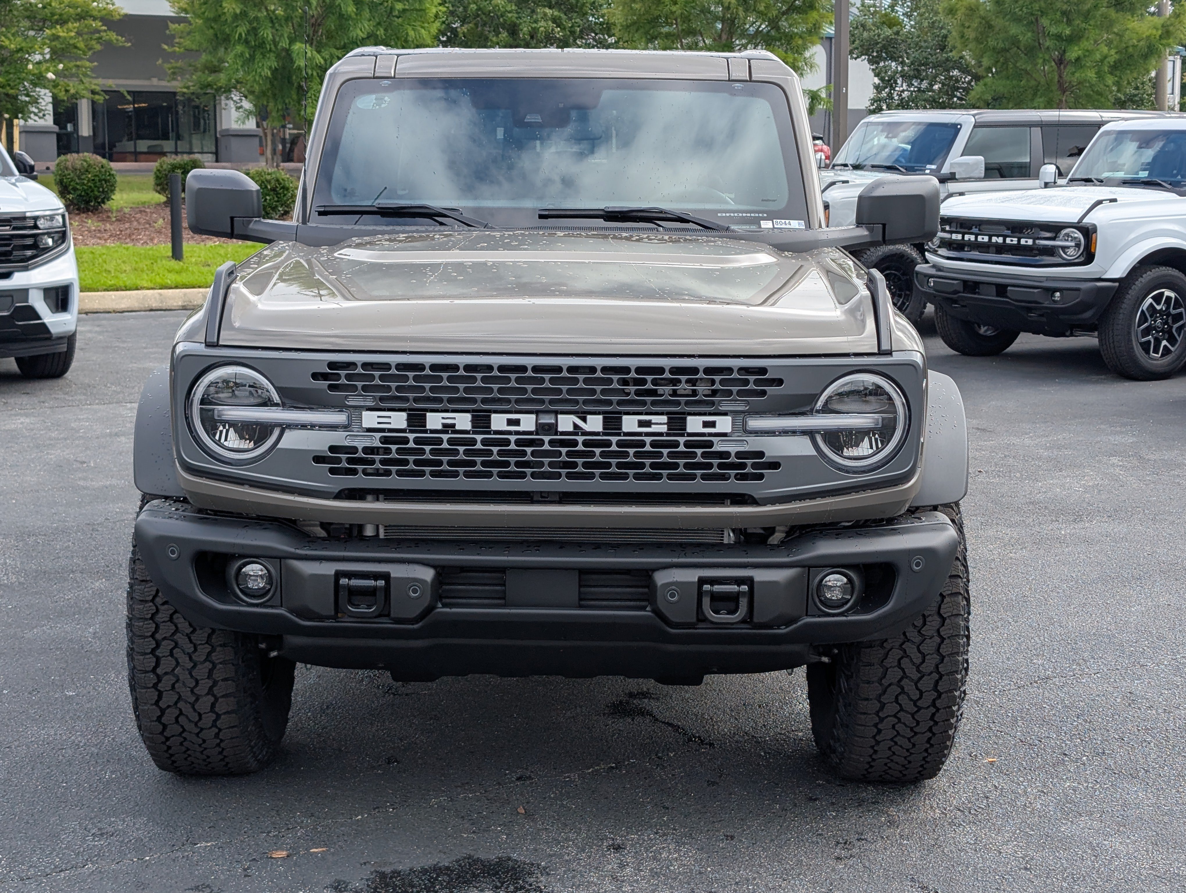New 2026 Ford Bronco Badlands AWD/4WD image 3