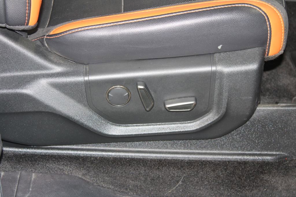 Used 2017 Ford F150 Raptor w/ Equipment Group 802A Luxury image 28