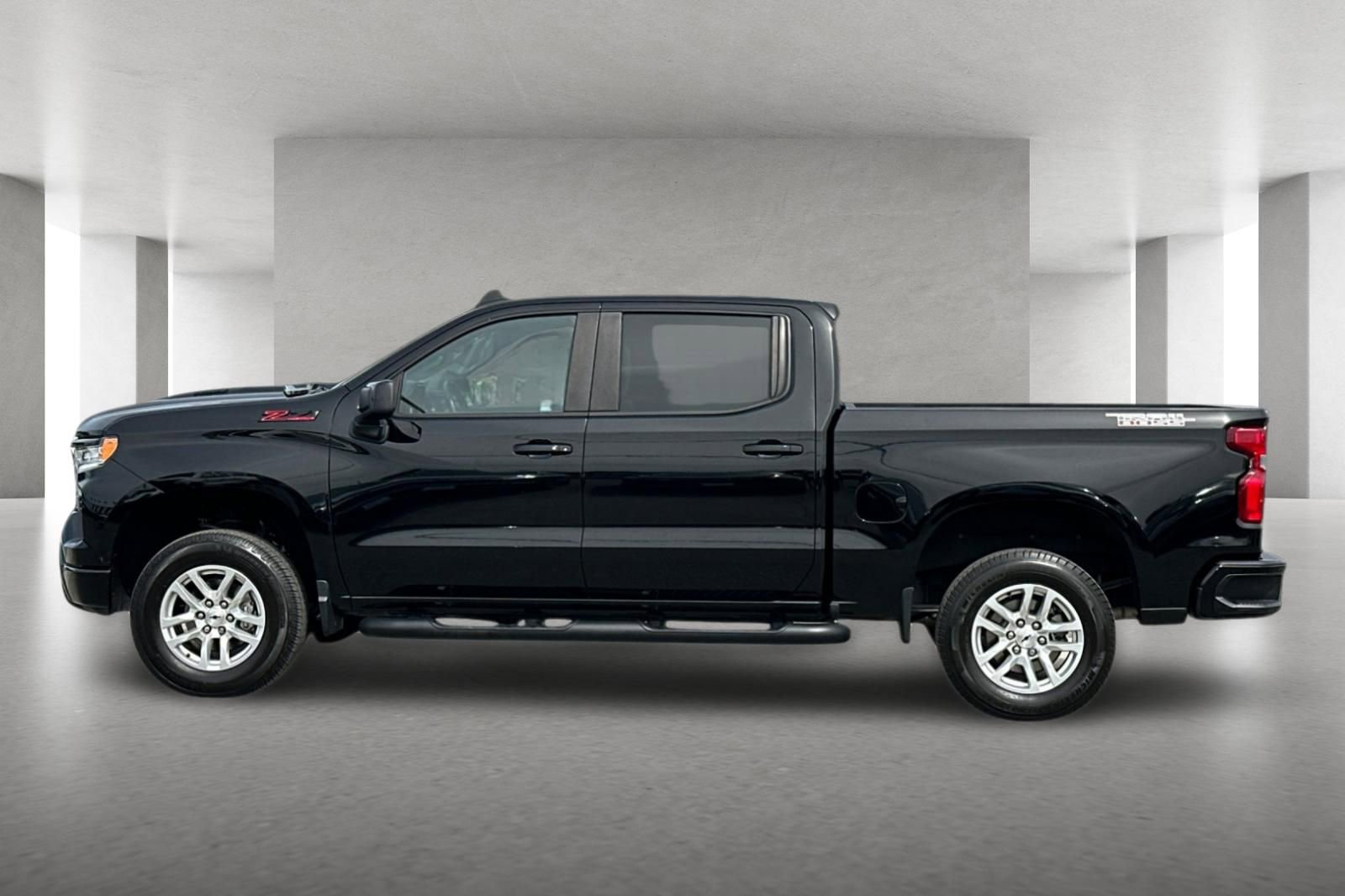 Used 2023 Chevrolet Silverado 1500 LT Trail Boss w/ Protection Package image 7