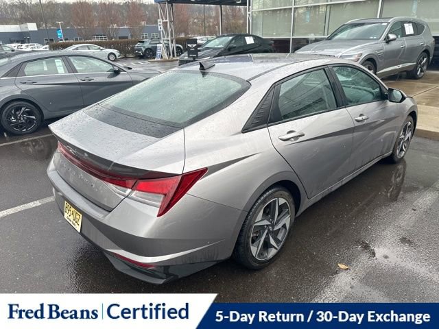 Used 2023 Hyundai Elantra SEL w/ Convenience Package image 12