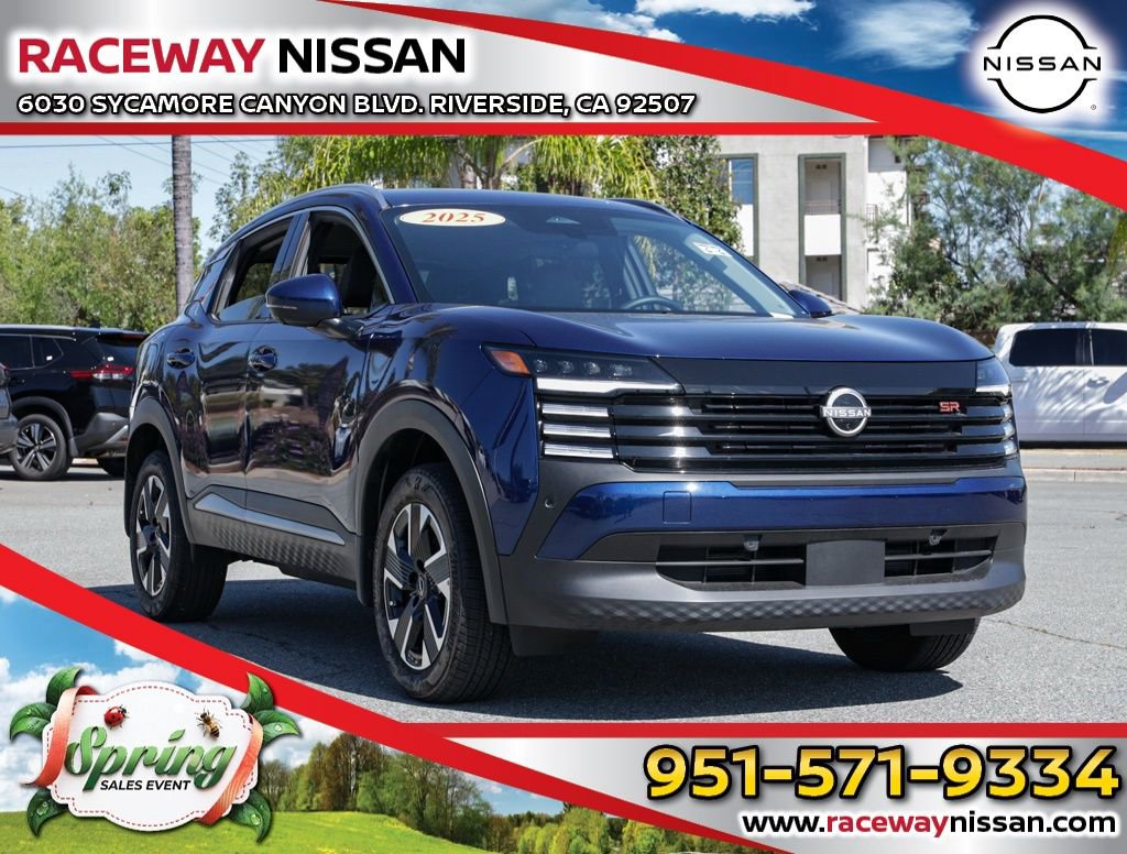 Used 2025 Nissan Kicks SR FWD image 1