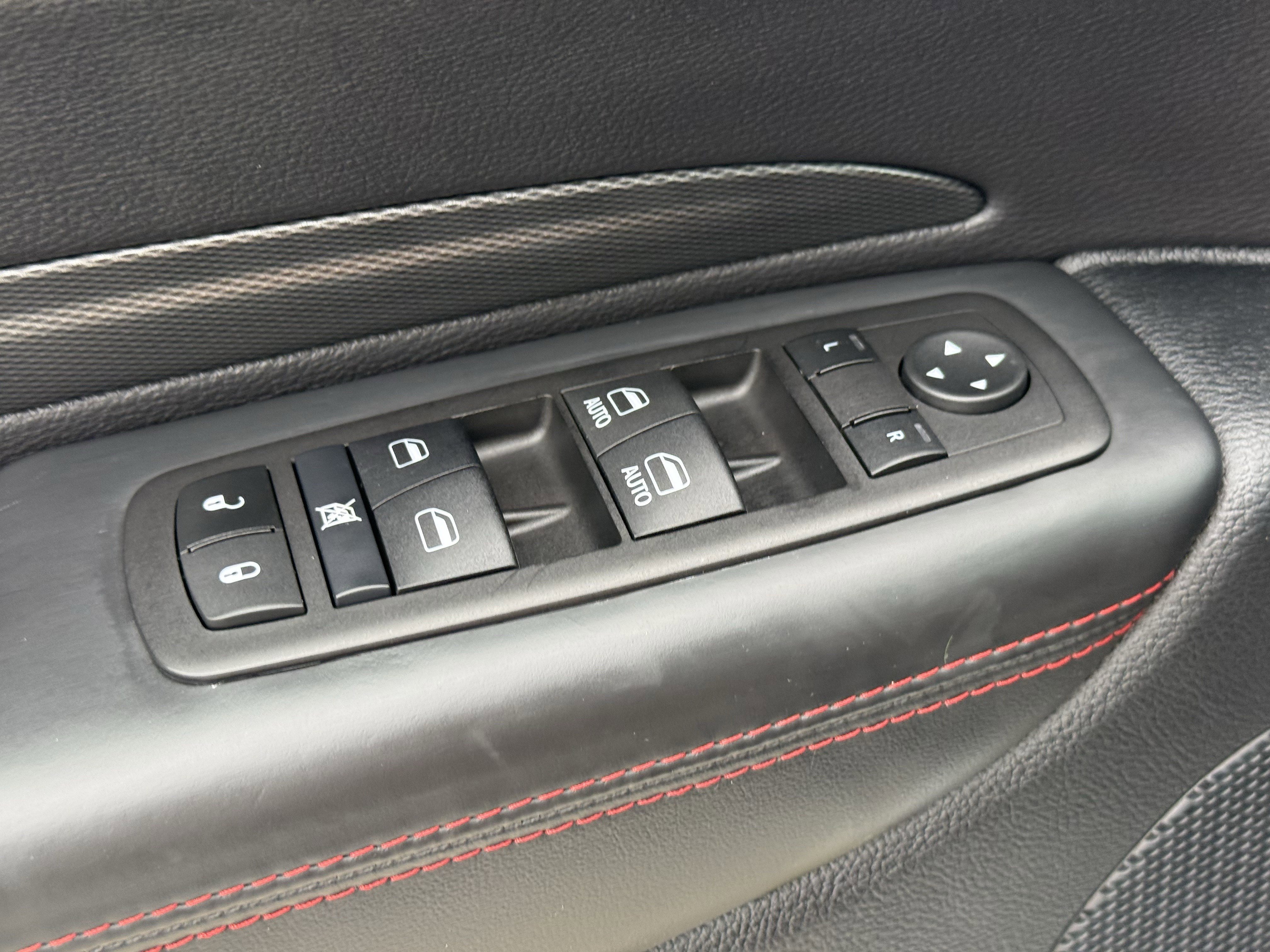 Used 2024 Dodge Durango GT image 27