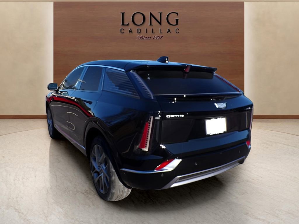 New 2026 Cadillac Optiq Luxury 1 image 9