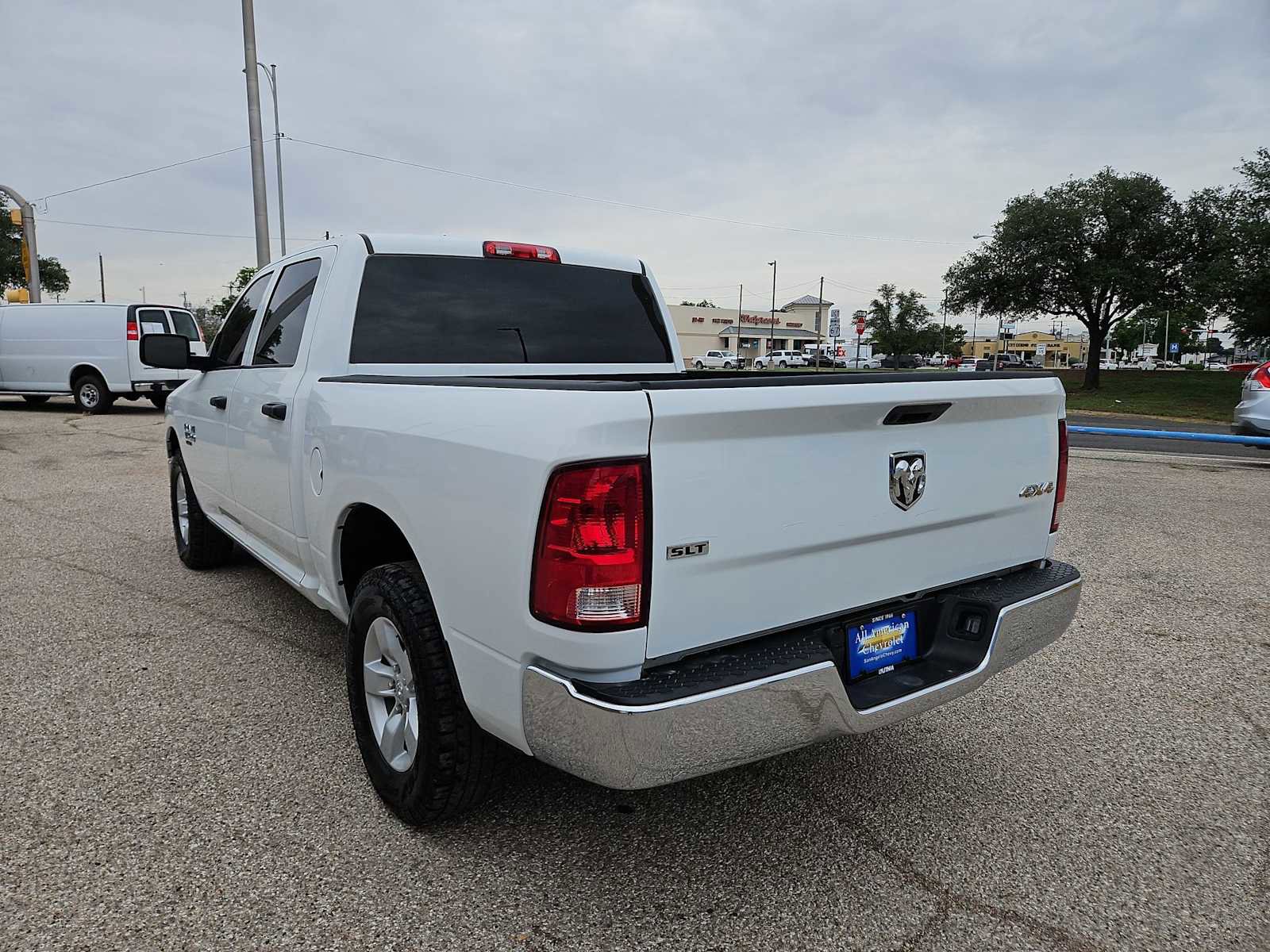 Used 2023 RAM 1500 Classic SLT w/ Electronics Group AWD/4WD image 6