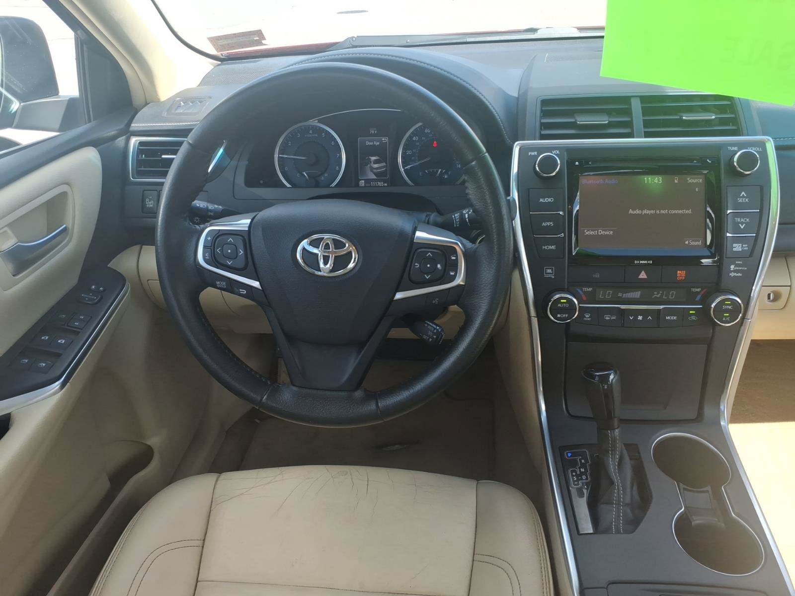 Used 2017 Toyota Camry XLE w/ Moonroof Package FWD image 9