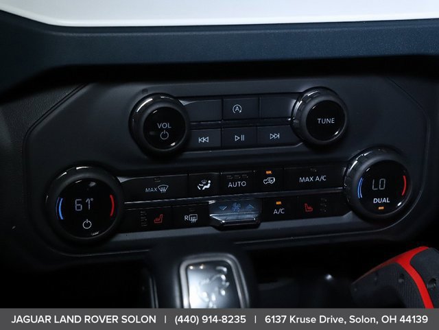 Used 2025 Ford Bronco Heritage Edition AWD/4WD image 24