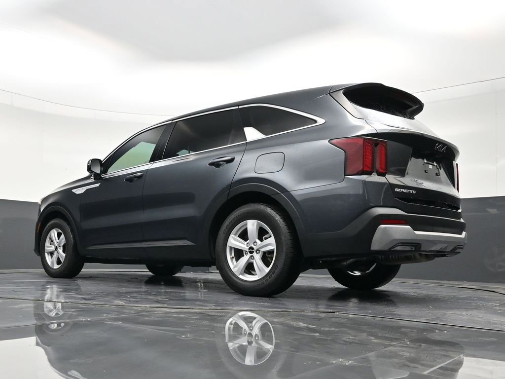 Used 2024 Kia Sorento LX image 22