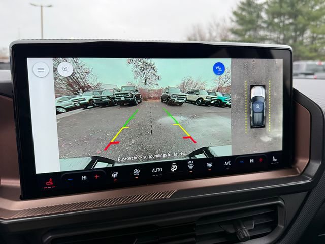 Used 2025 Ford Bronco Sport Outer Banks w/ Outer Banks Tech Package+ AWD/4WD image 9