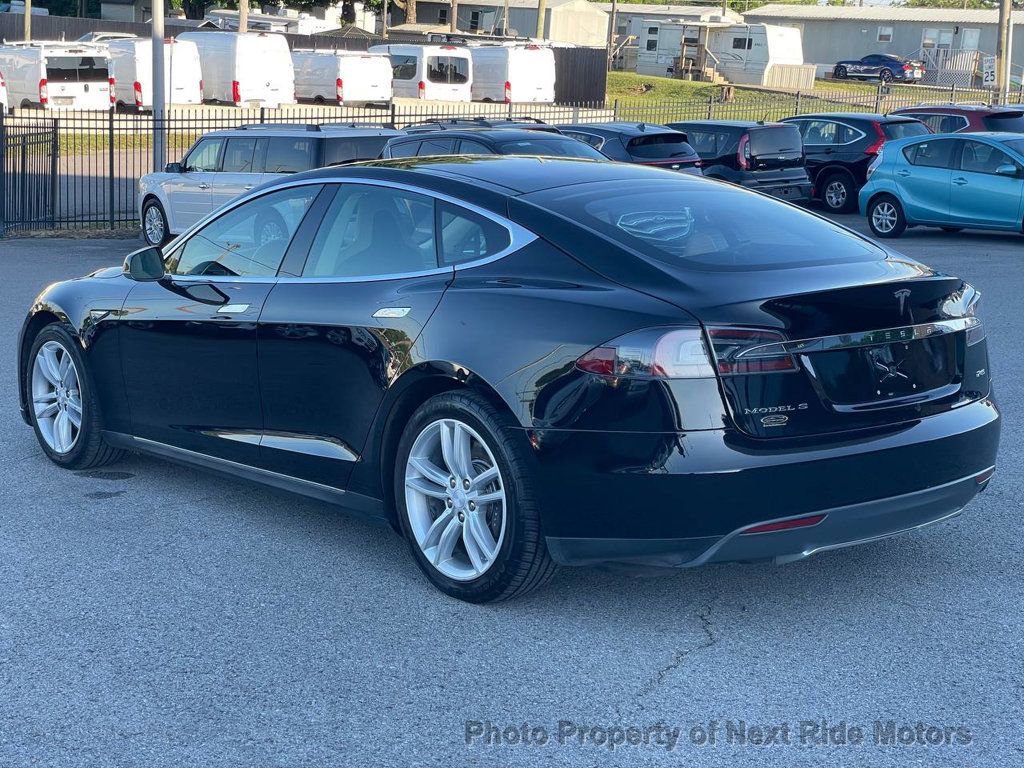 Used 2013 Tesla Model S Performance RWD image 5