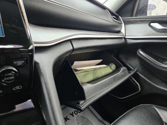 Used 2022 Jeep Grand Cherokee L Limited w/ Black Appearance Package image 14