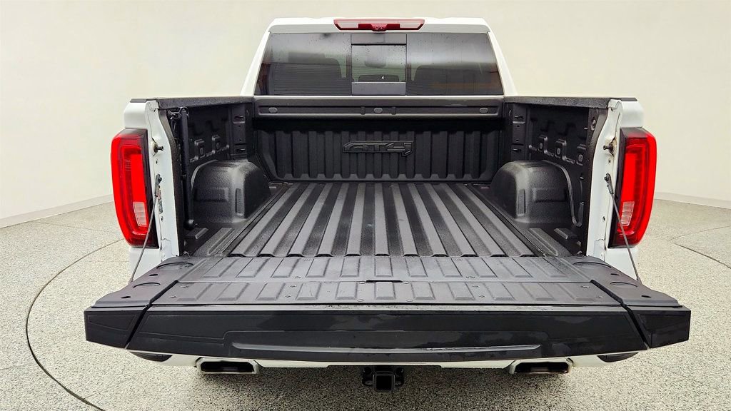 Used 2023 GMC Sierra 1500 AT4 w/ Technology Package AWD/4WD image 22