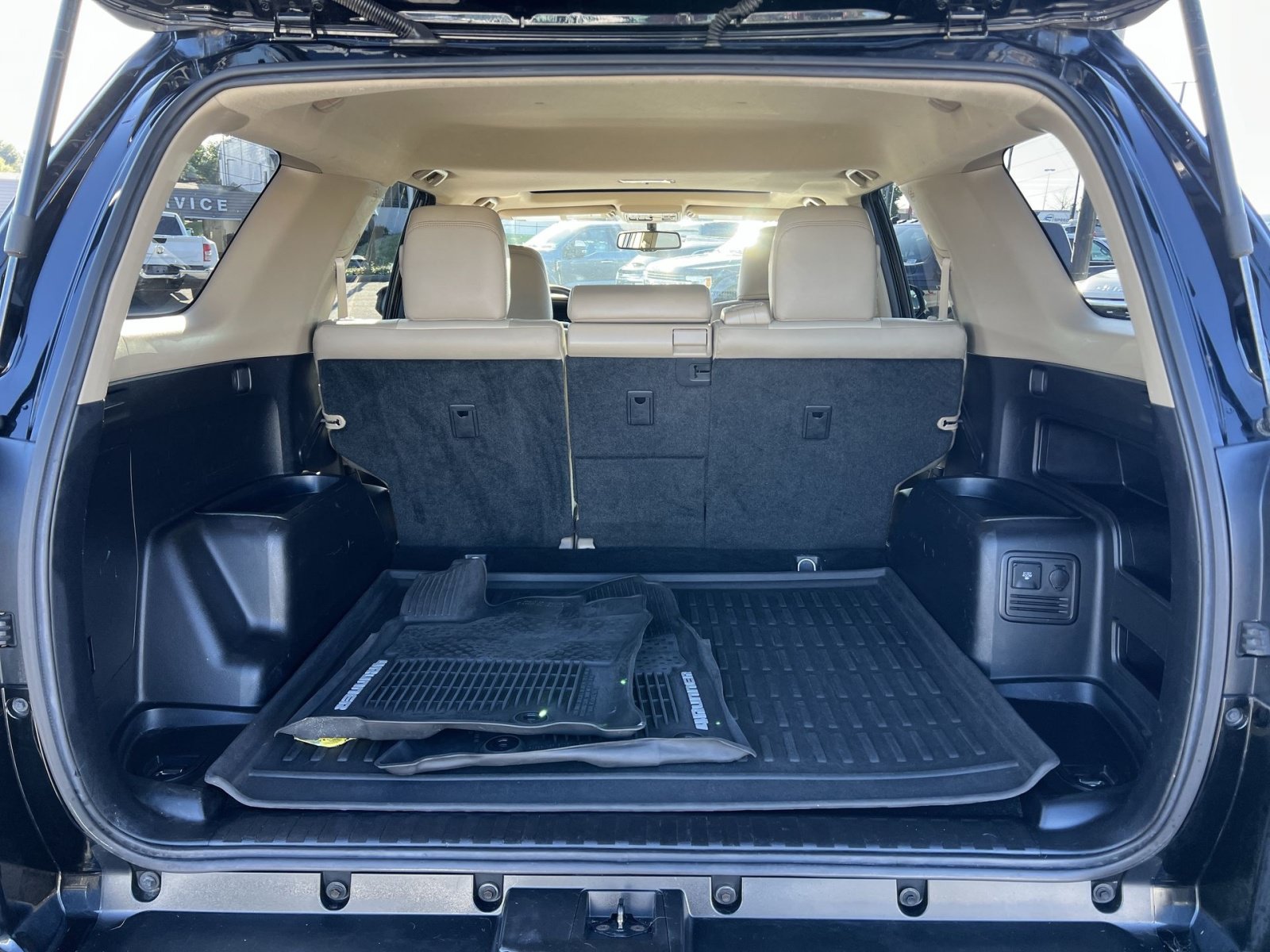 Used 2016 Toyota 4Runner SR5 Premium AWD/4WD image 26