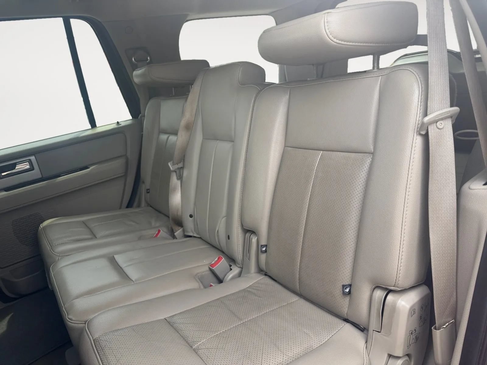 Used 2014 Ford Expedition Limited AWD/4WD image 13