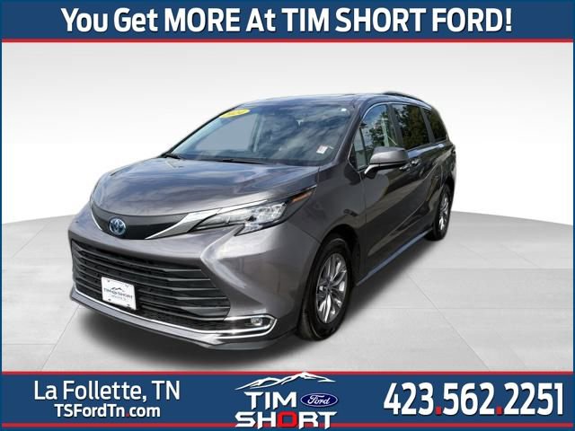 Used 2024 Toyota Sienna XLE