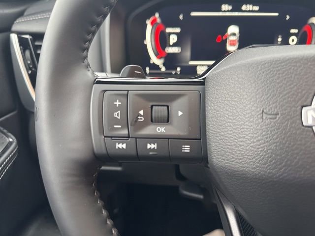 Used 2025 Nissan Rogue SL w/ Tech Package AWD/4WD image 12