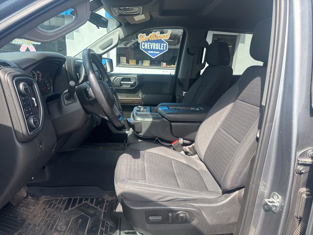Certified 2022 Chevrolet Silverado 1500 RST w/ LPO, Blackout Package AWD/4WD image 18