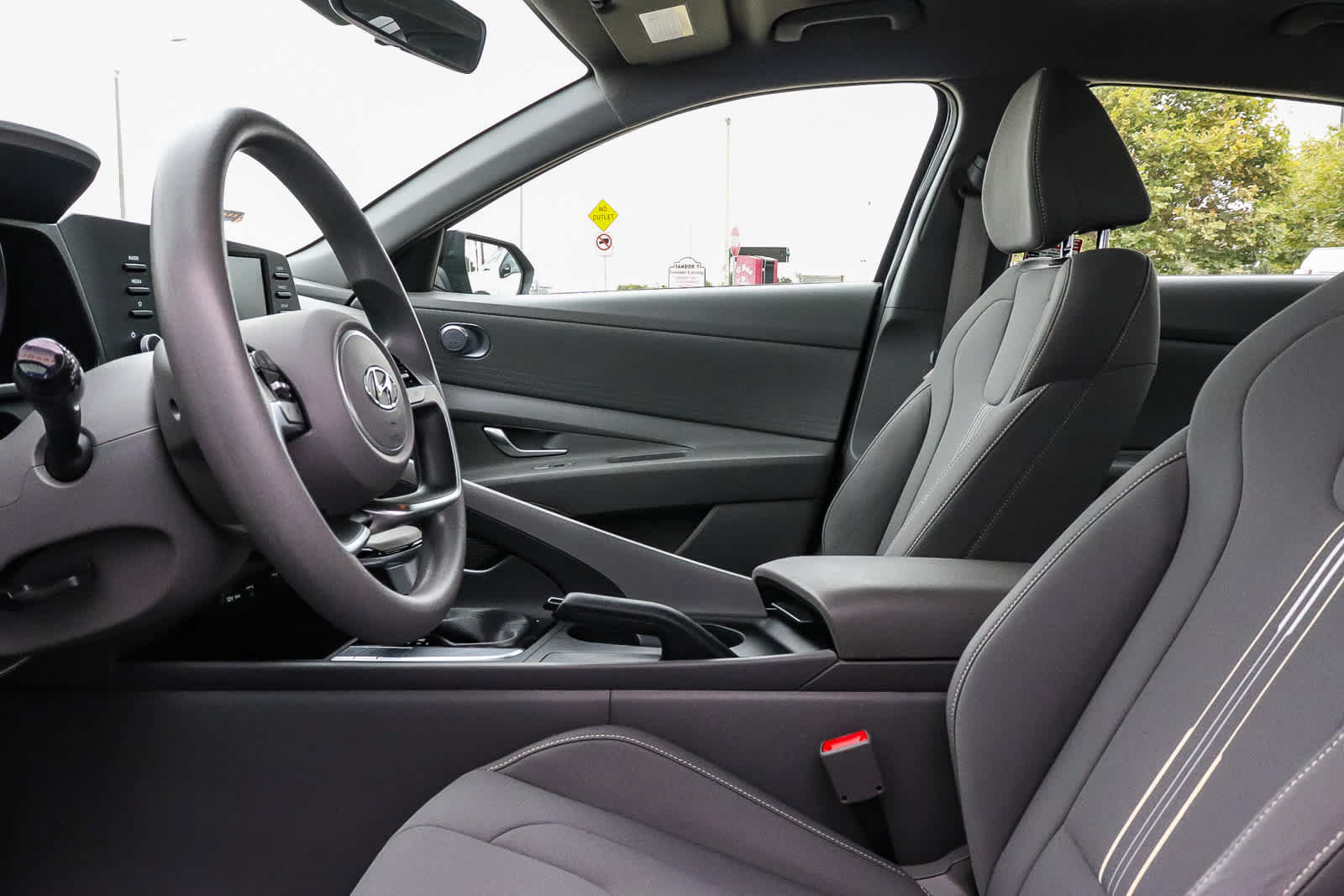 Used 2023 Hyundai Elantra SEL FWD image 24