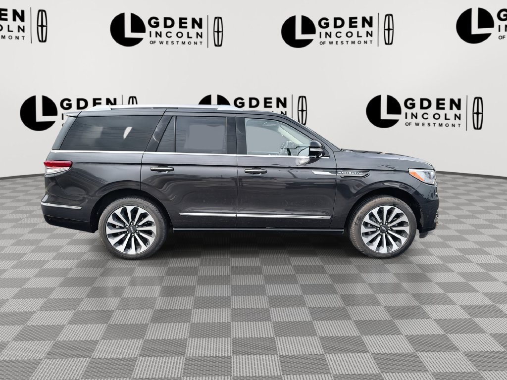 Used 2024 Lincoln Navigator Reserve AWD/4WD image 9