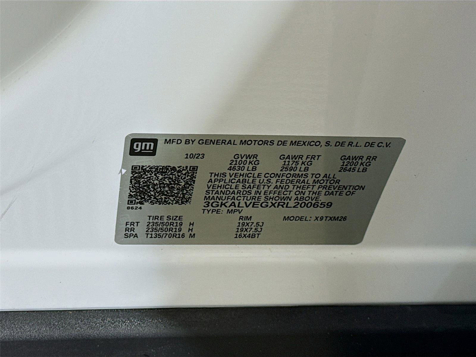 Used 2024 GMC Terrain SLT w/ Infotainment Package II AWD/4WD image 25
