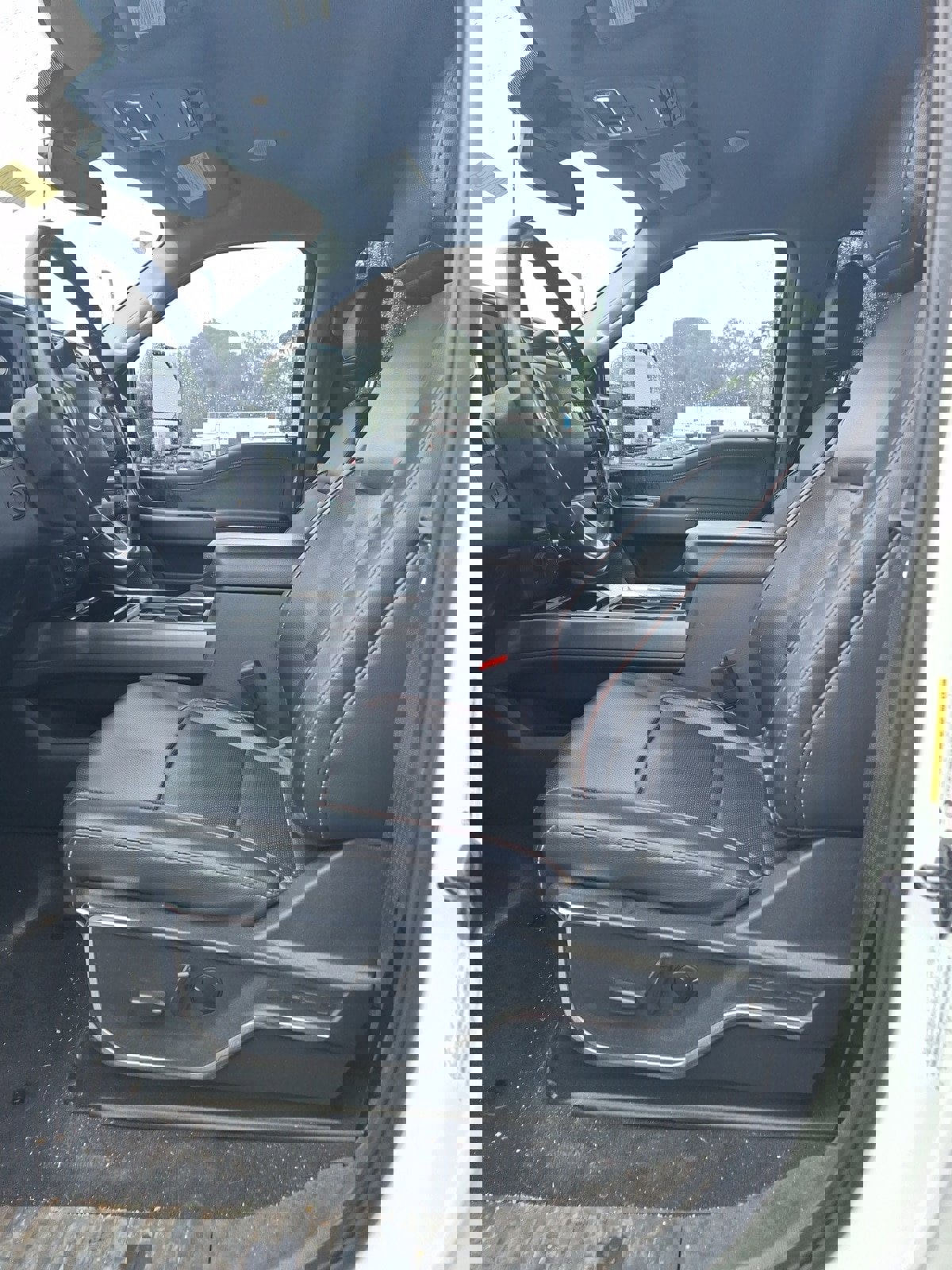 Used 2023 Ford F250 Lariat w/ Lariat Ultimate Package image 8