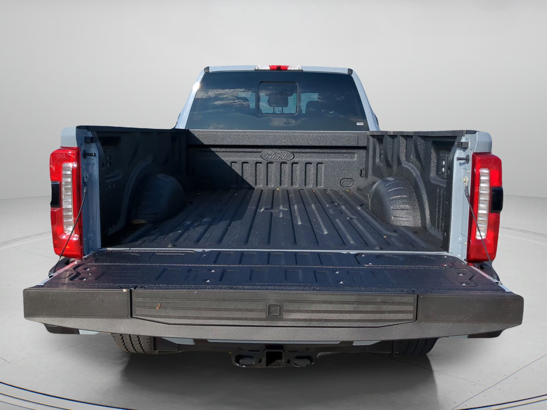 New 2026 Ford F350 Lariat w/ Black Appearance Package image 41