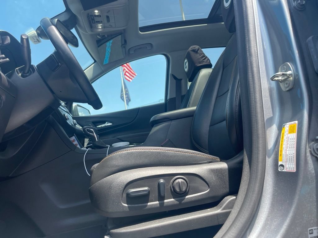 Used 2024 Chevrolet Equinox Premier AWD/4WD image 3