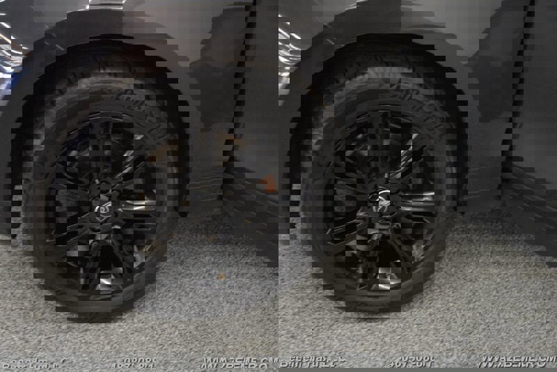 Used 2020 Land Rover Range Rover Velar S image 44