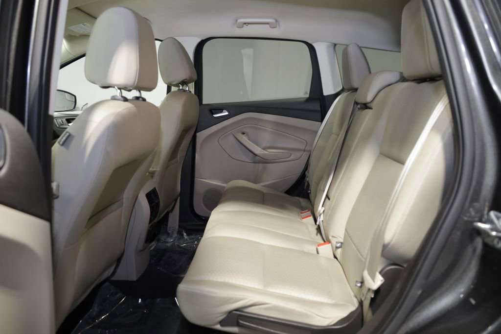 Used 2017 Ford Escape SE w/ SE Cold Weather Package image 20