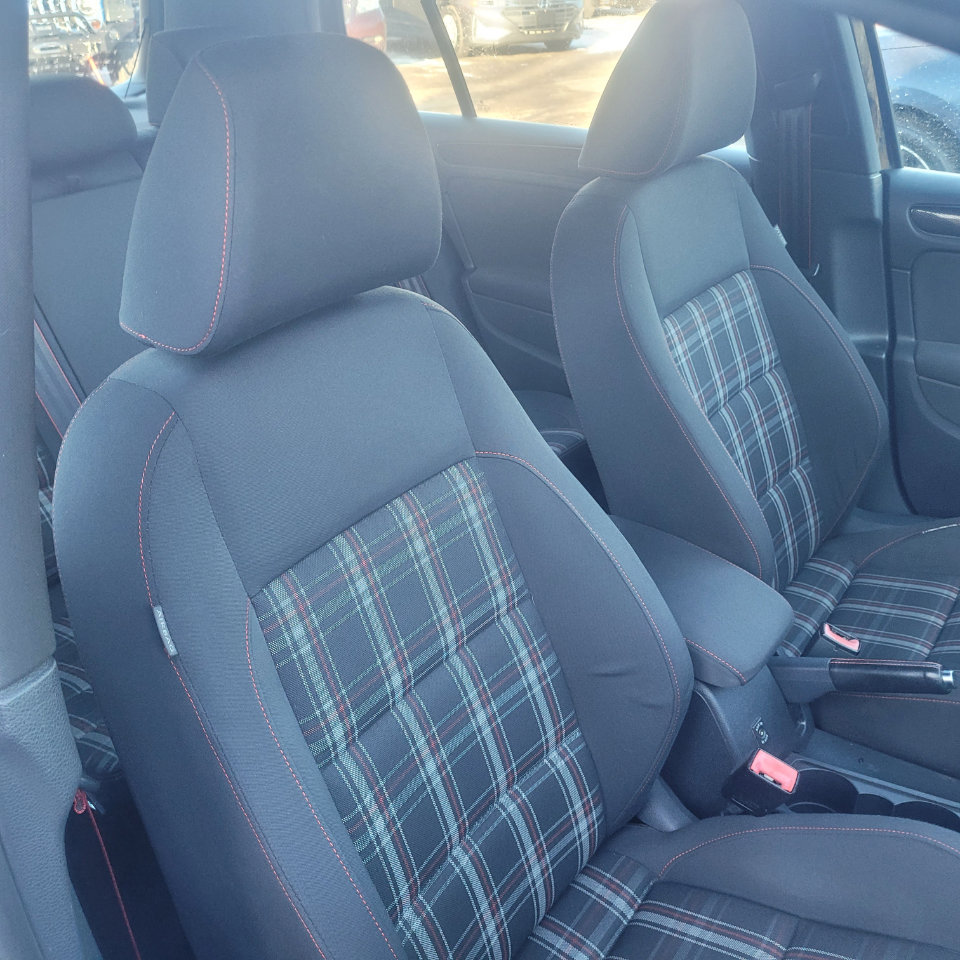 Used 2013 Volkswagen Golf 4-Door image 23