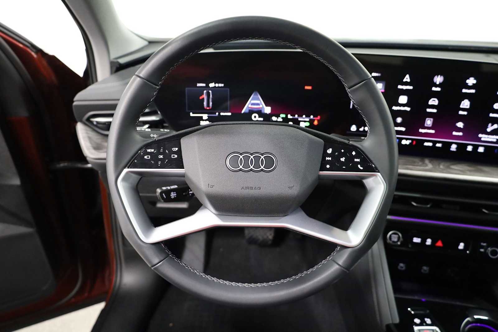 Used 2025 Audi Q5 Premium Plus w/ Premium Plus image 22