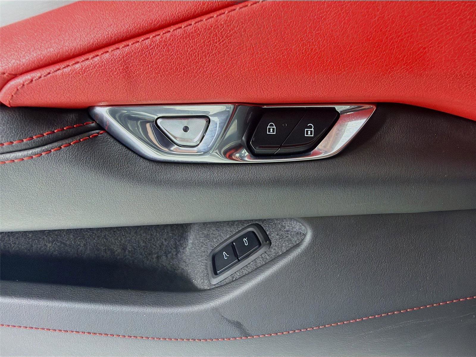 Used 2024 Chevrolet Corvette Stingray Preferred Conv w/ Battery Protection Package RWD image 12