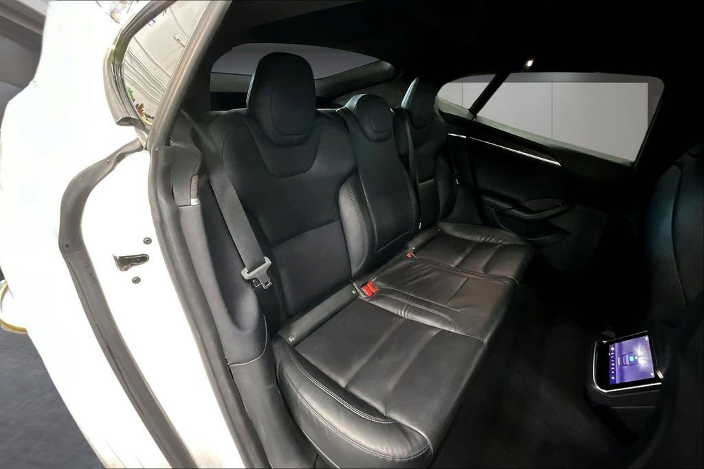 Used 2022 Tesla Model S AWD/4WD image 25
