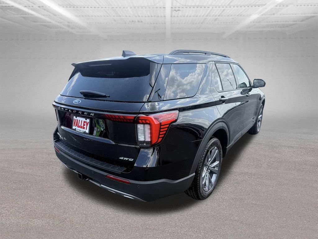 New 2026 Ford Explorer Active w/ Active Comfort Package AWD/4WD image 3