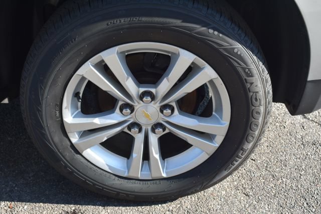 Used 2017 Chevrolet Equinox LS FWD image 40