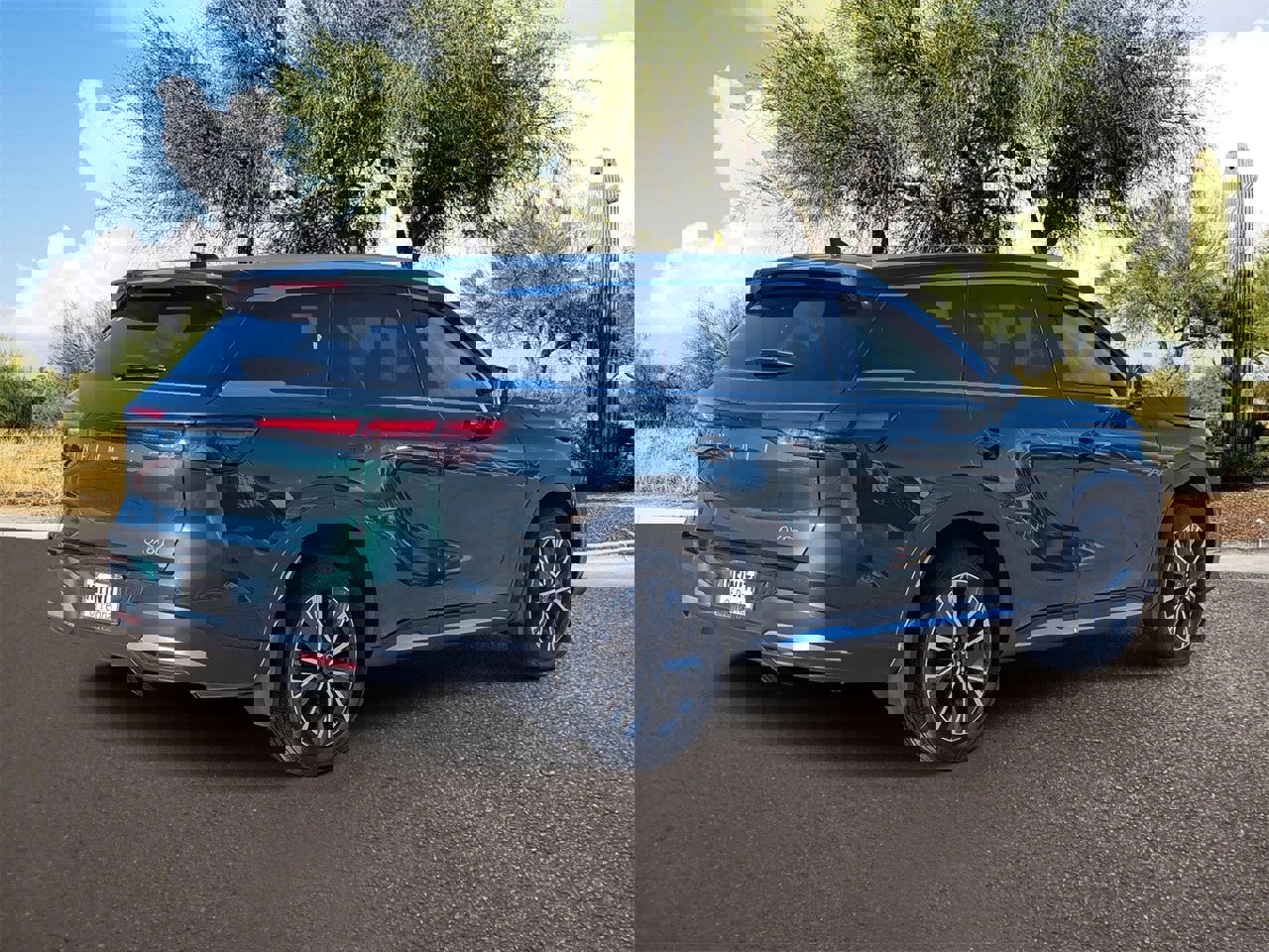 Certified 2026 INFINITI QX60 Luxe w/ Cargo Package image 5