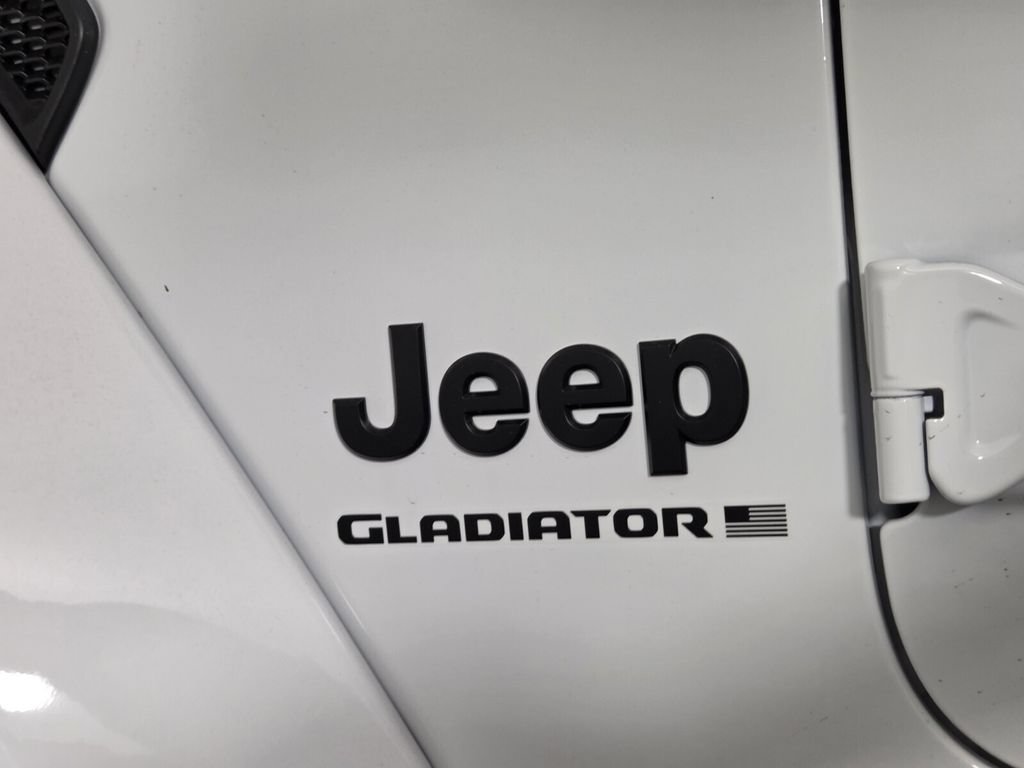 New 2026 Jeep Gladiator Sport AWD/4WD image 11