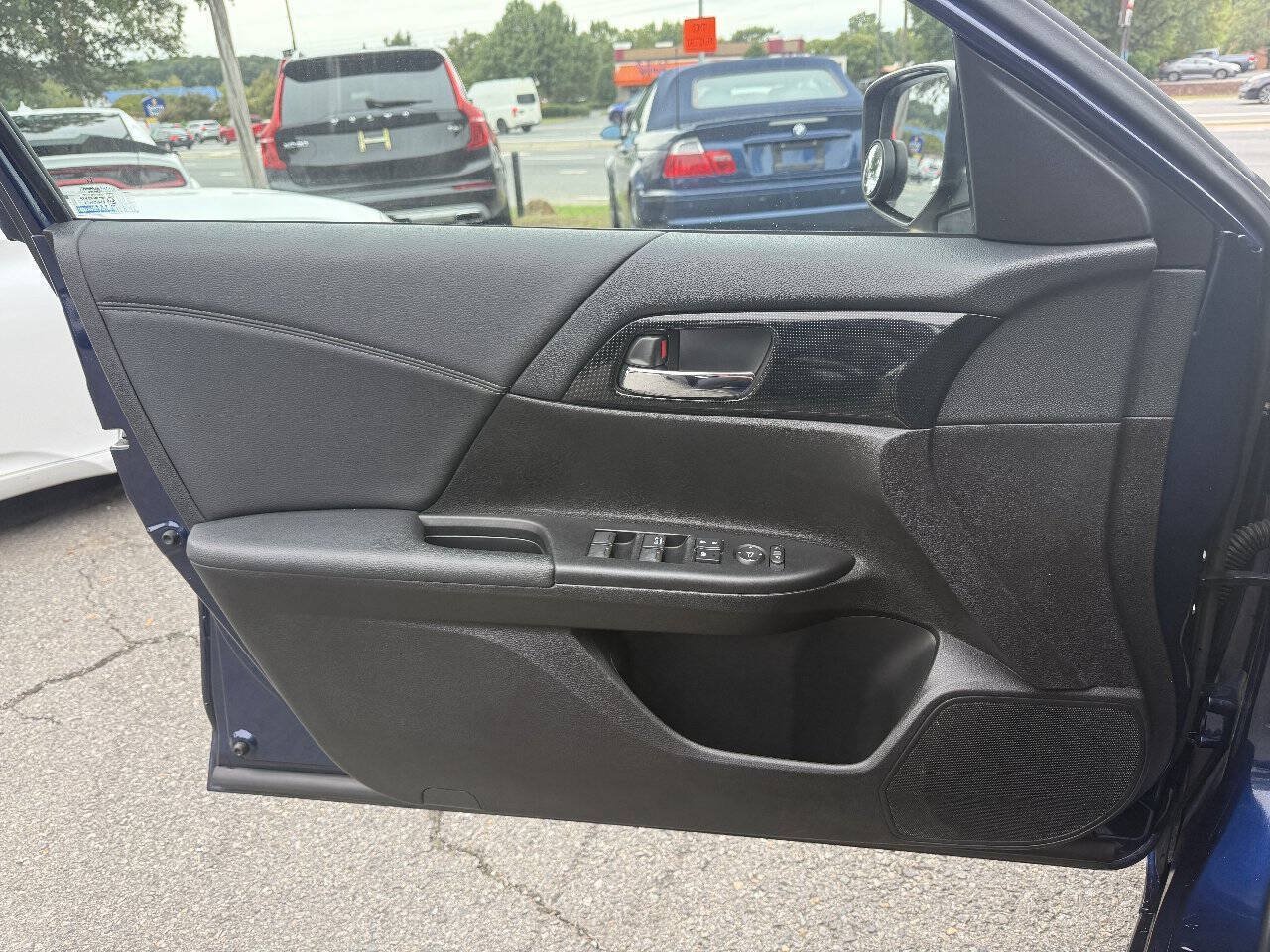 Used 2015 Honda Accord Sport image 22