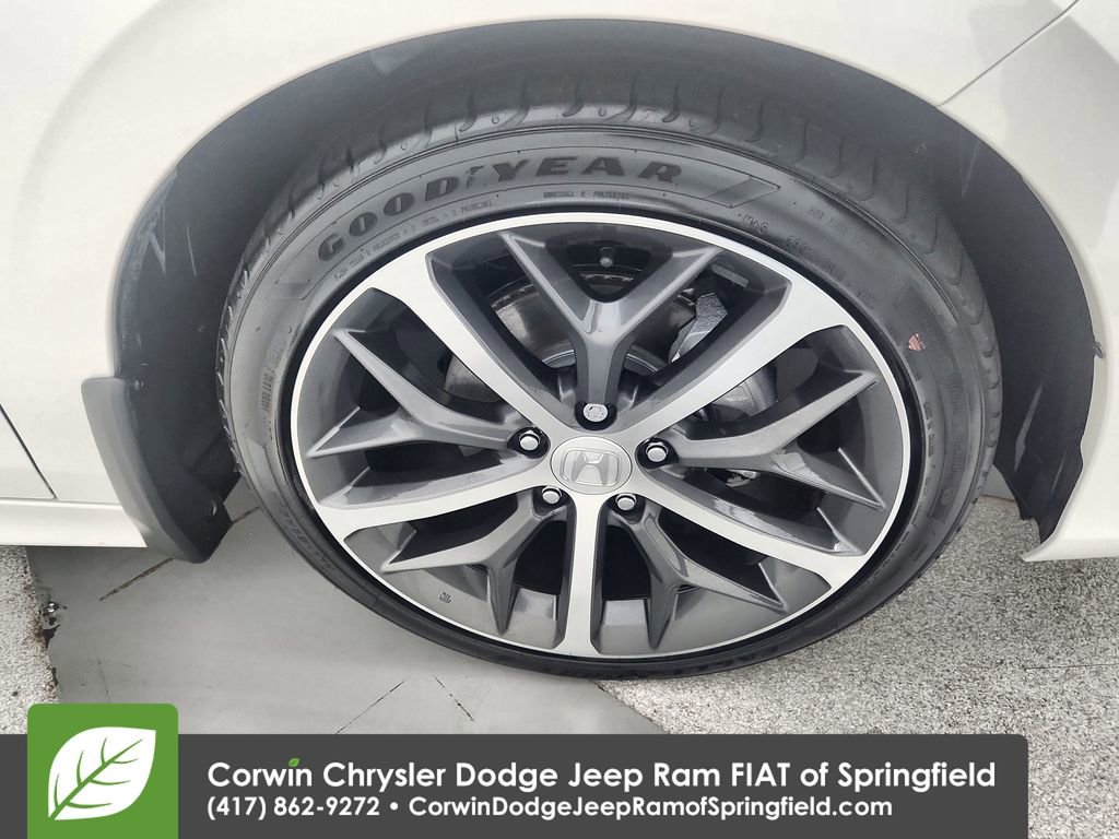 Used 2023 Honda Civic Touring image 35