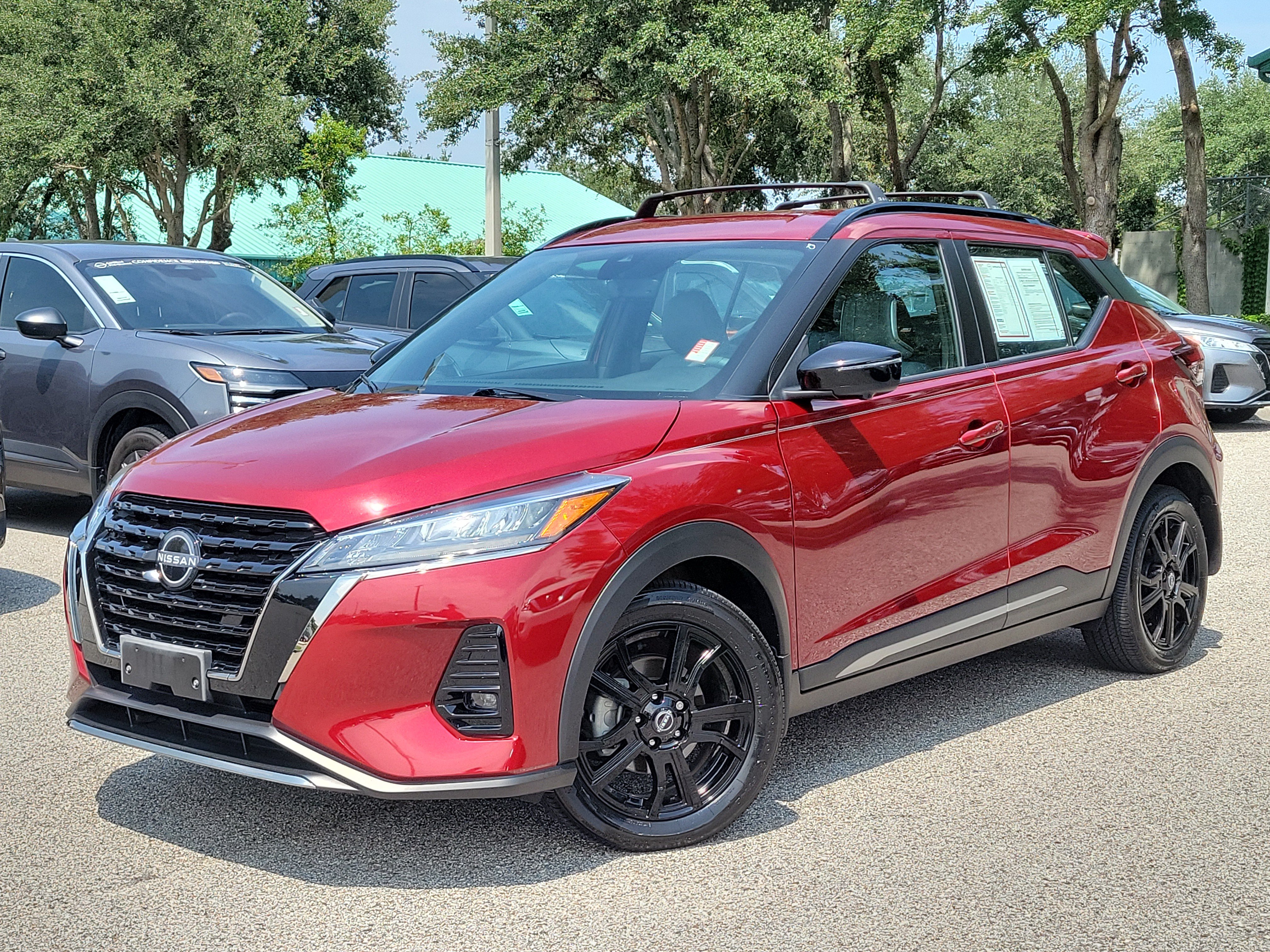 Certified 2024 Nissan Kicks SR w/ SR Premium Package FWD image 34