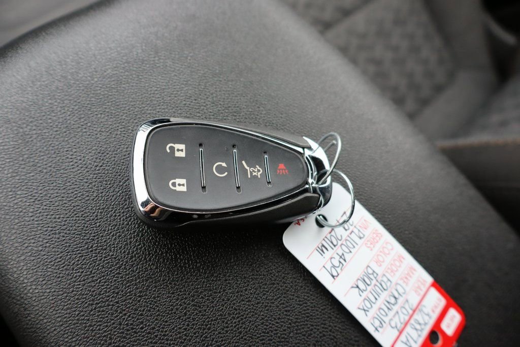 Used 2023 Chevrolet Equinox LT image 17