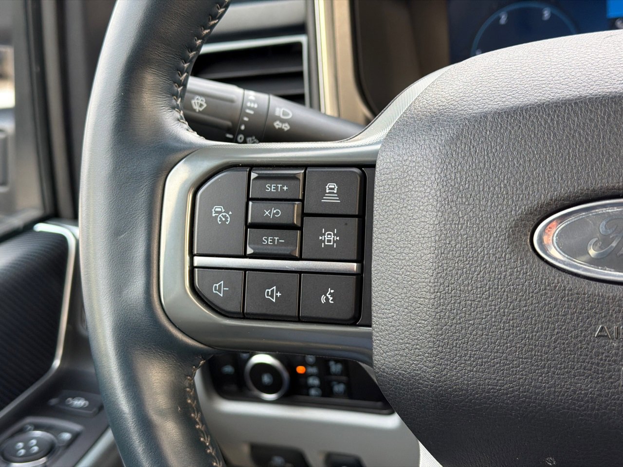 Used 2024 Ford F250 Limited w/ FX4 Off-Road Package image 27