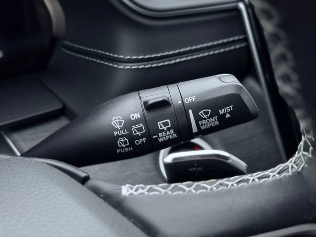 Used 2022 Jeep Grand Cherokee Limited AWD/4WD image 33
