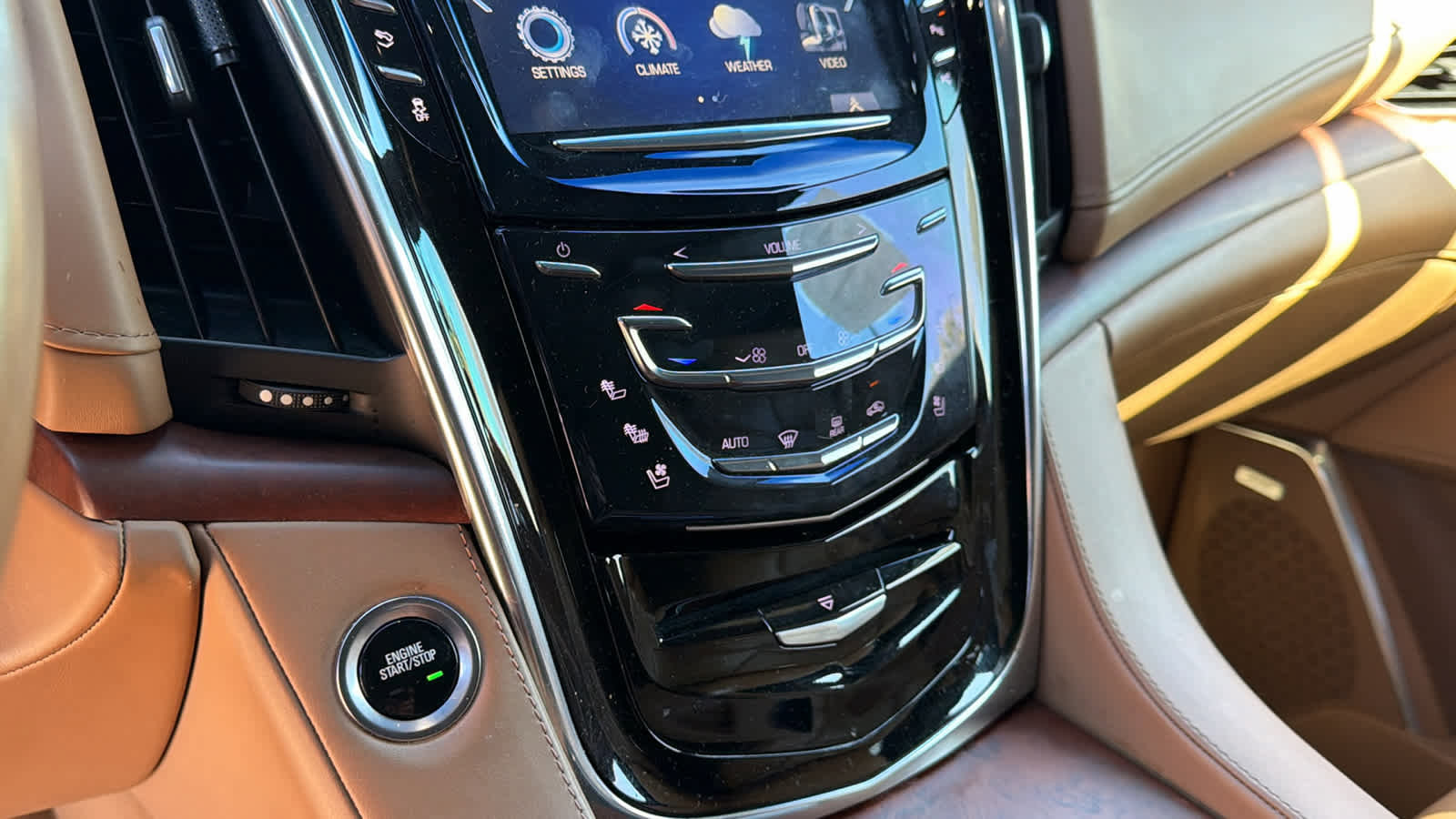 Used 2017 Cadillac Escalade ESV Platinum image 13