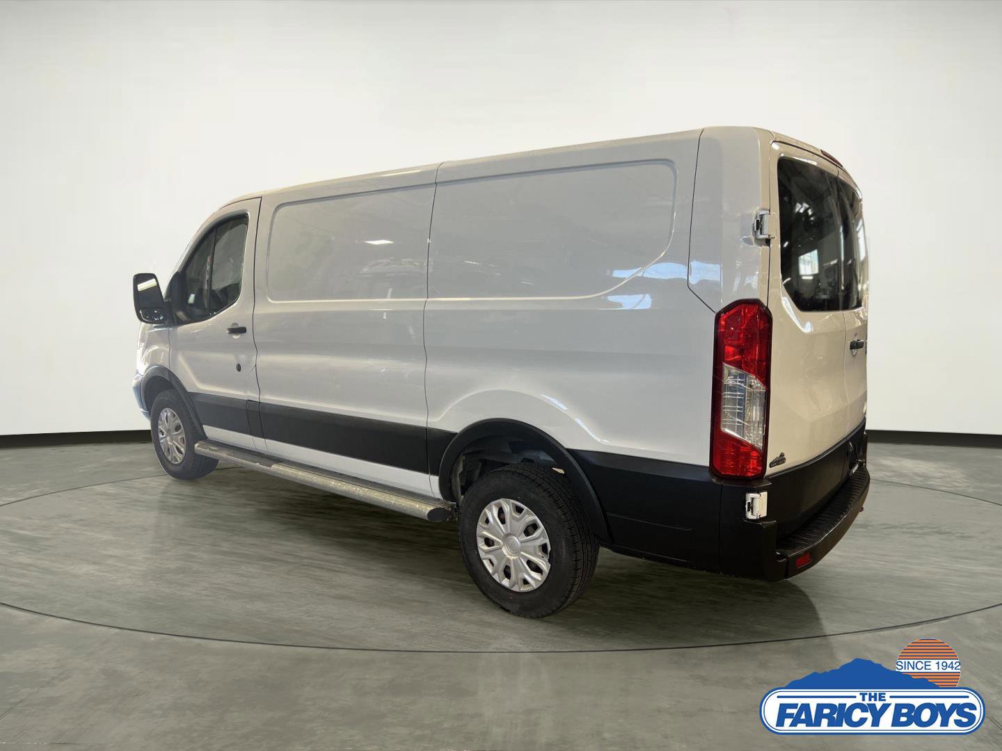 Used 2019 Ford Transit 250 130 Low Roof w/ Exterior Upgrade Package image 2