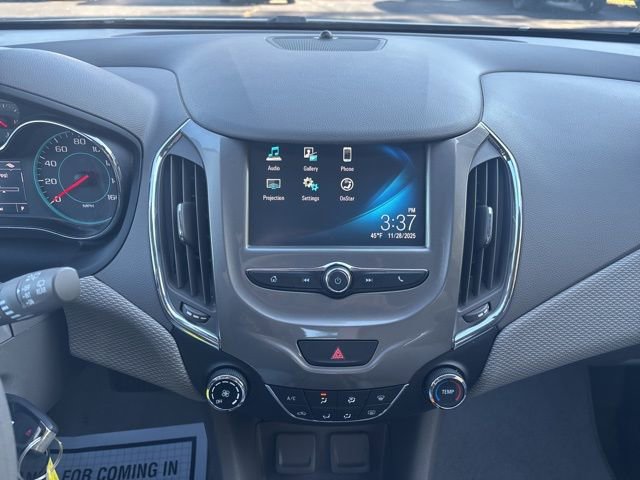 Used 2018 Chevrolet Cruze LT image 32