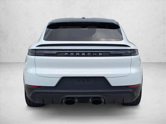 Used 2024 Porsche Cayenne Turbo AWD/4WD image 7