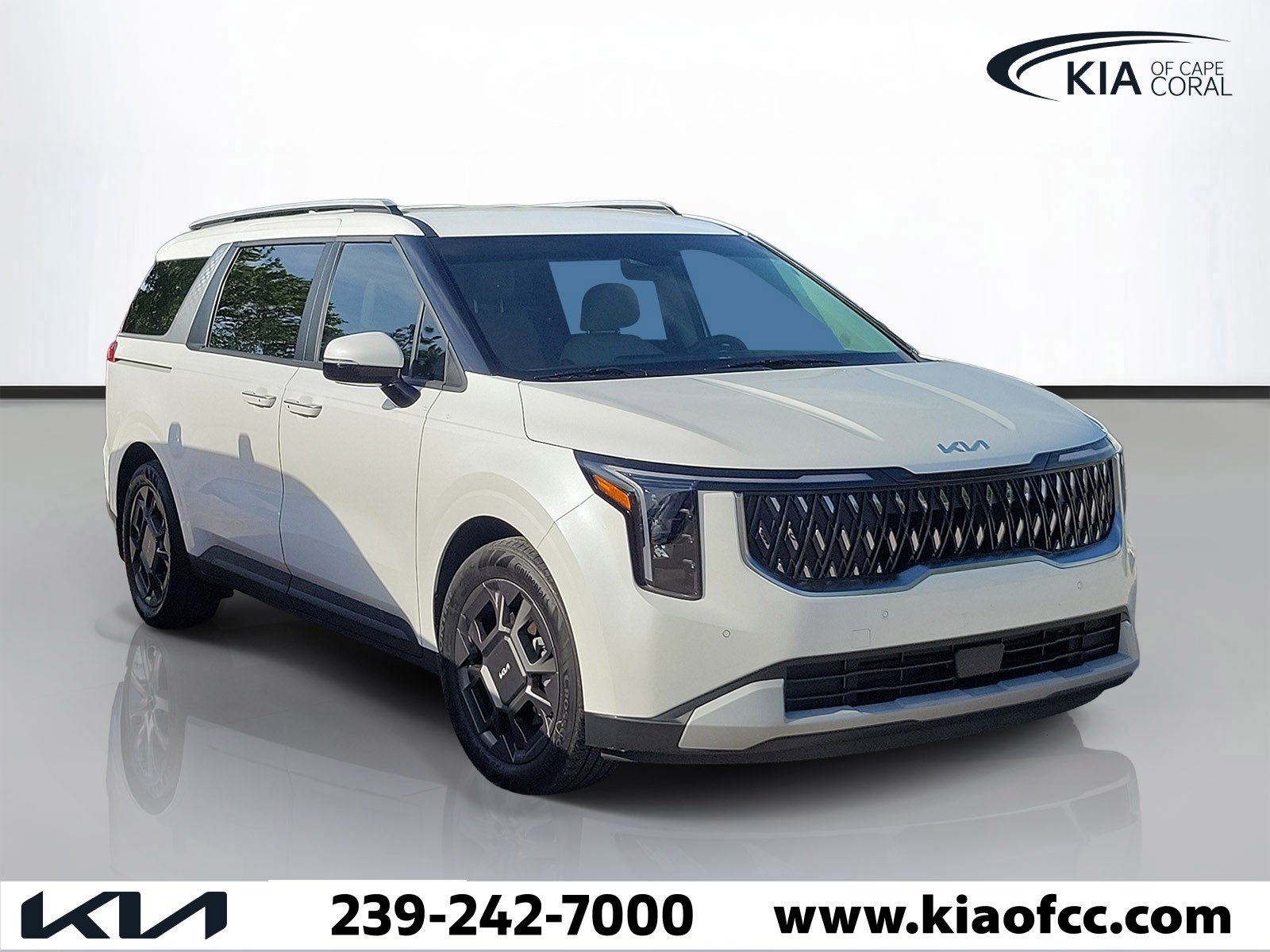 Certified 2025 Kia Carnival EX FWD image 1